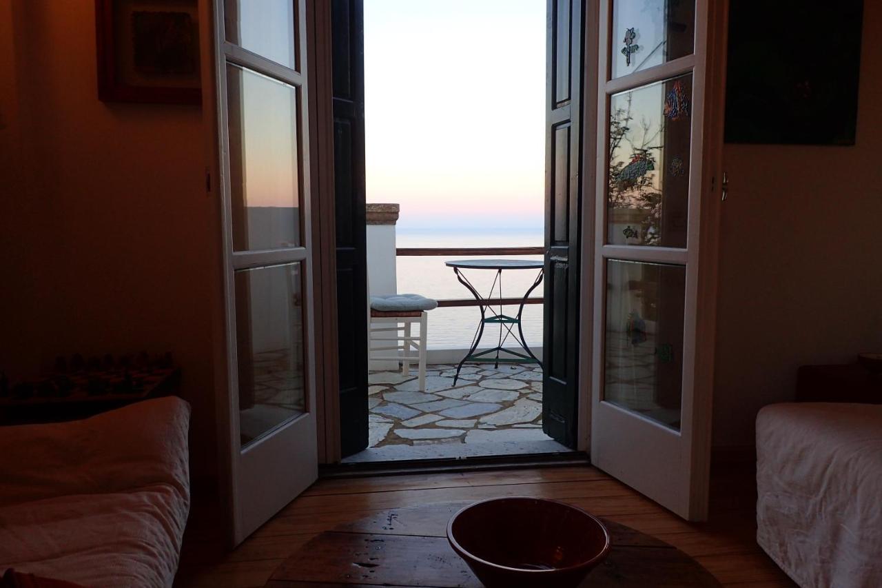 Eastern Wind Home Skyros Exterior photo